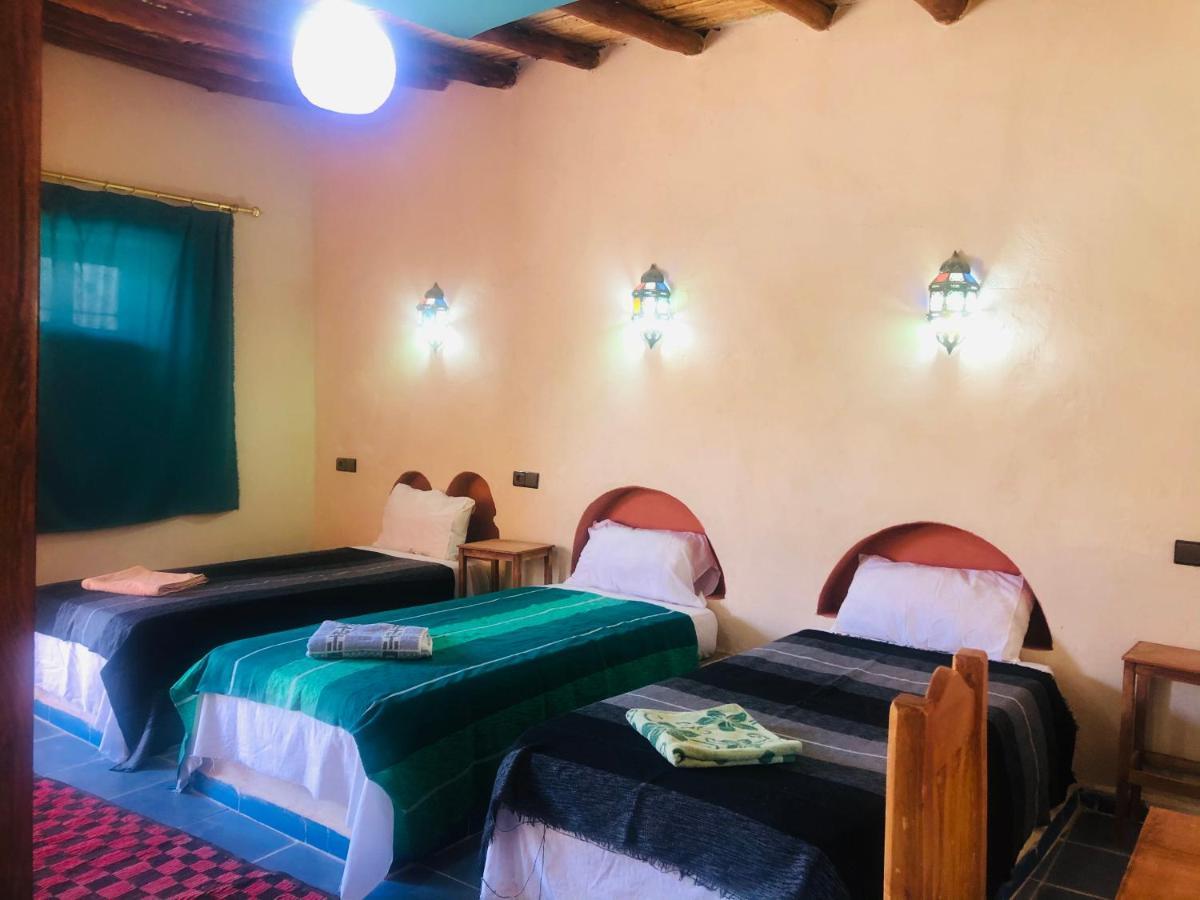 Riad Hotel Les Flamants 메르주가 외부 사진