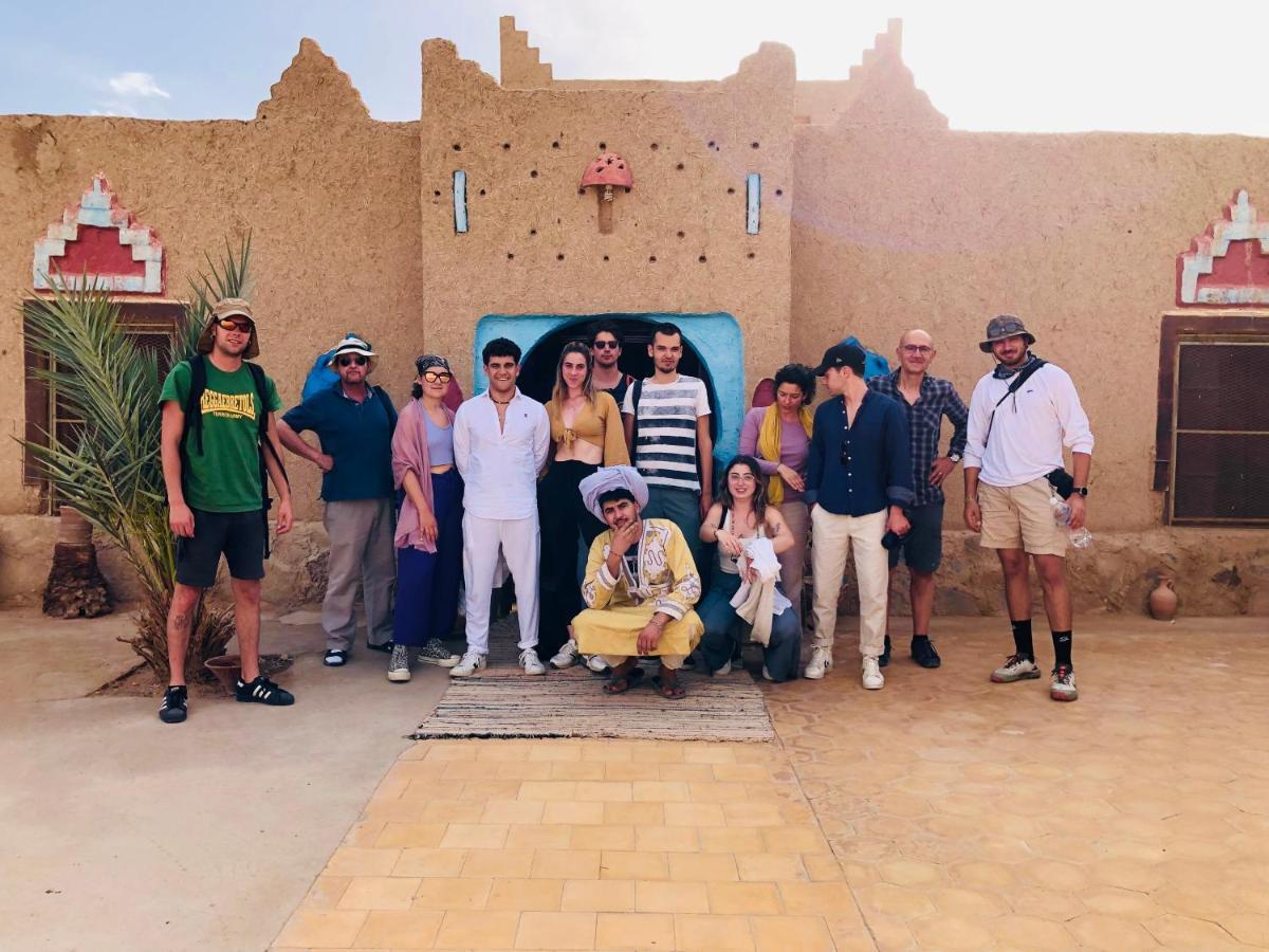 Riad Hotel Les Flamants 메르주가 외부 사진