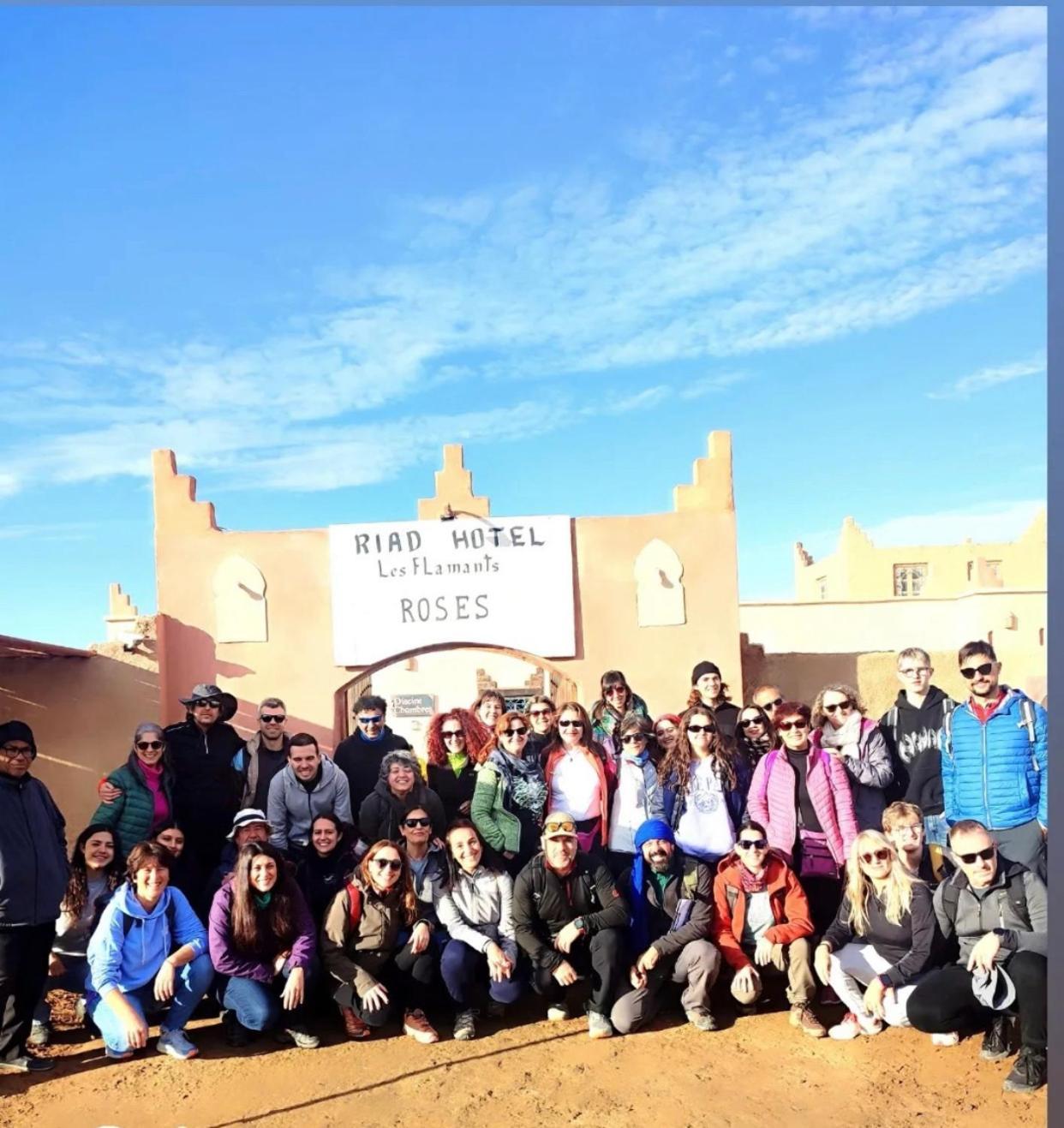 Riad Hotel Les Flamants 메르주가 외부 사진